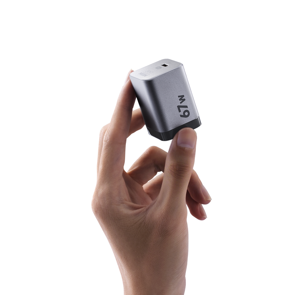 Ultra-Compact 67W Gan Charger